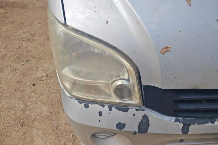 Used Wuling Zhiguang 2013 1.0L Practical Version Right Front Headlight