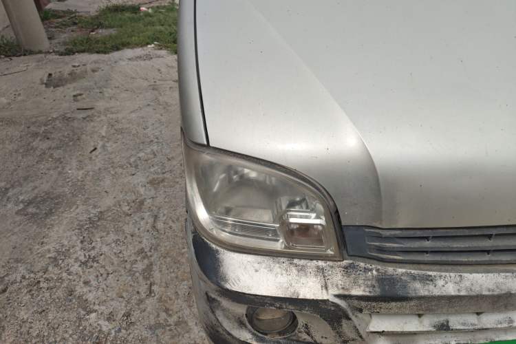 Used Wuling Zhiguang 2013 1.0L Practical Version Right Front Headlight