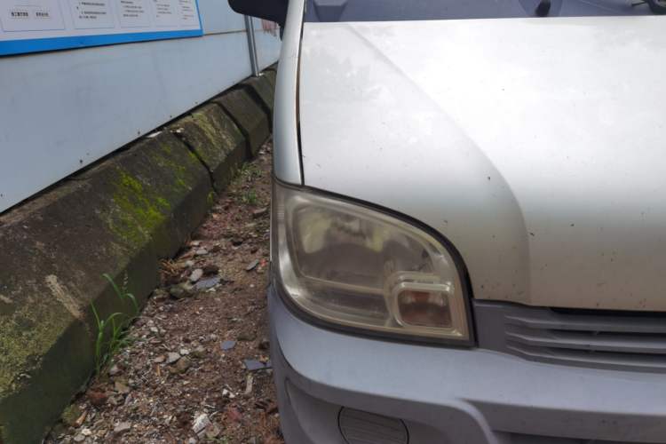 Used Wuling Zhiguang 2013 1.0L Practical Version Right Front Headlight