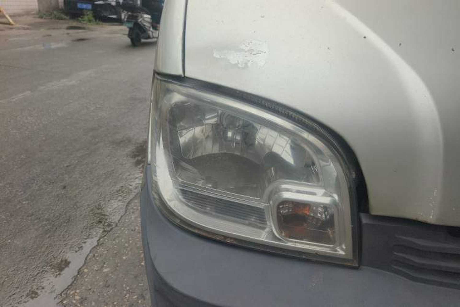 Used Wuling Zhiguang 2013 1.0L Practical Version Right Front Headlight