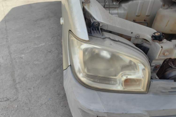 Used Wuling Zhiguang 2013 1.0L Practical Version Right Front Headlight