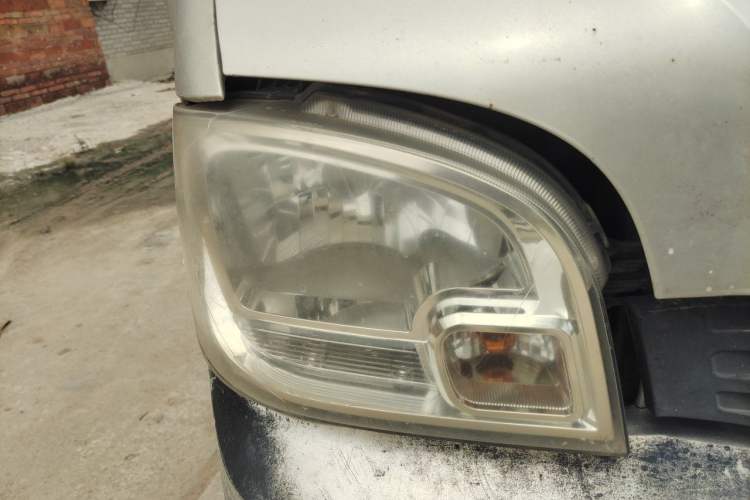 Used Wuling Zhiguang 2013 1.0L Practical Version Right Front Headlight