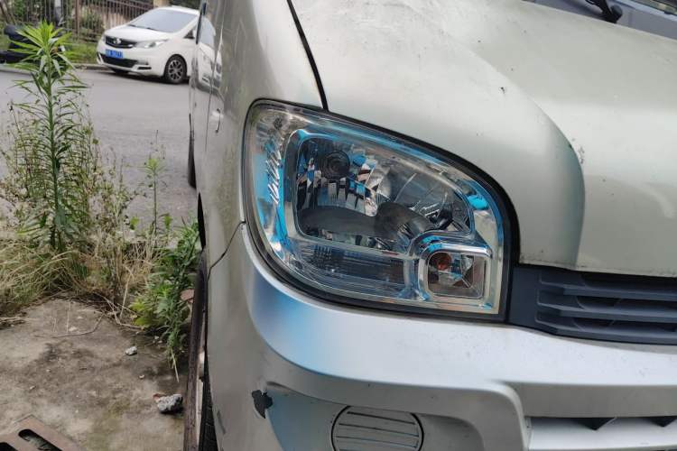 Used Wuling Zhiguang 2013 1.0L Base Version Right Front Headlight