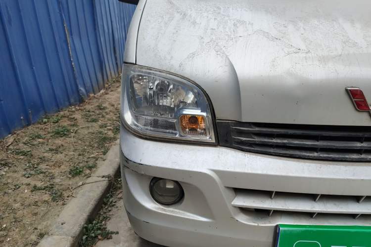 Used Wuling Zhiguang 2013 1.0L Practical Version Right Front Headlight
