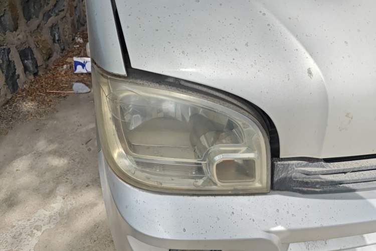 Used Wuling Zhiguang 2013 1.0L Practical Version Right Front Headlight