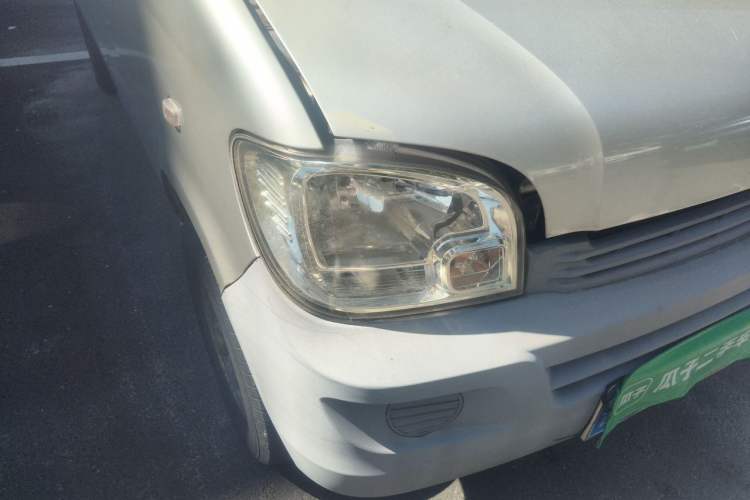 Used Wuling Zhiguang 2013 1.0L Practical Version Right Front Headlight