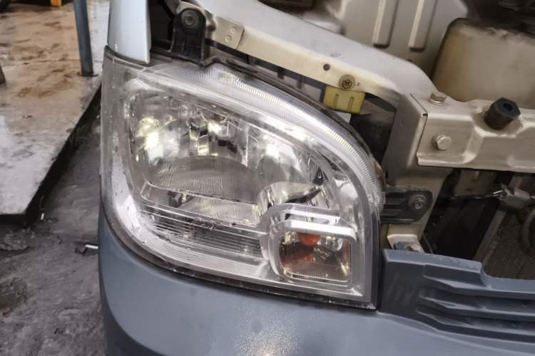 Used Wuling Zhiguang 2013 1.0L Base Version Right Front Headlight