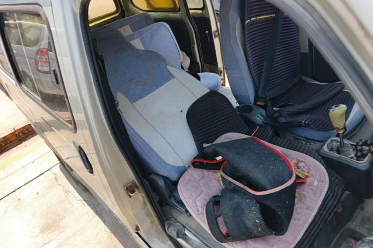 Used Wuling Zhiguang 2013 1.0L Practical Version Right Front Seat