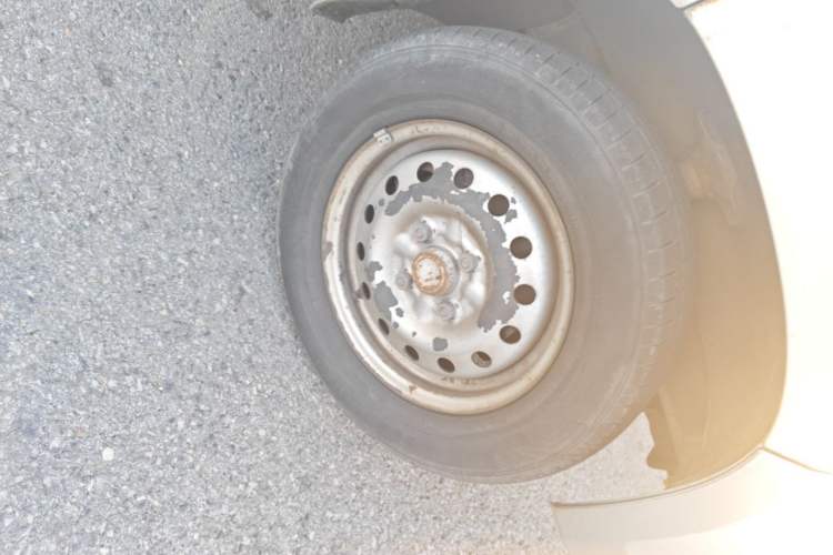 Used Wuling Zhiguang 2013 1.0L Practical Version Right Front Wheel Hub