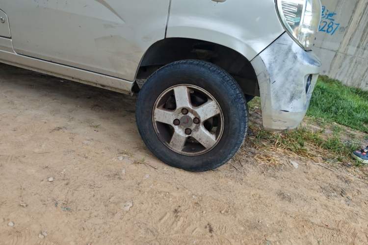 Used Wuling Zhiguang 2013 1.0L Base Version Right Front Wheel Hub