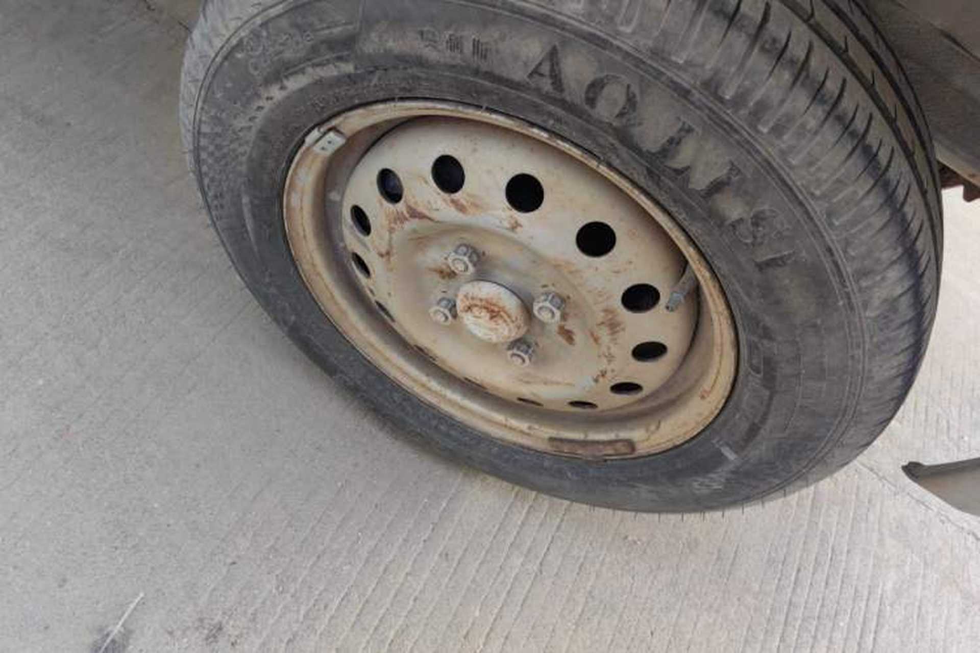 Used Wuling Zhiguang 2013 1.0L Practical Version Right Front Wheel Hub