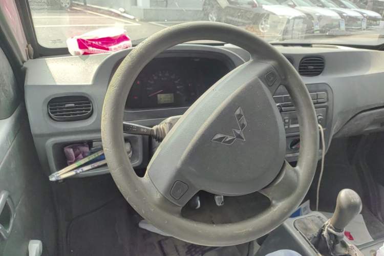 Used Wuling Zhiguang 2013 1.0L Practical Version Steering Wheel
