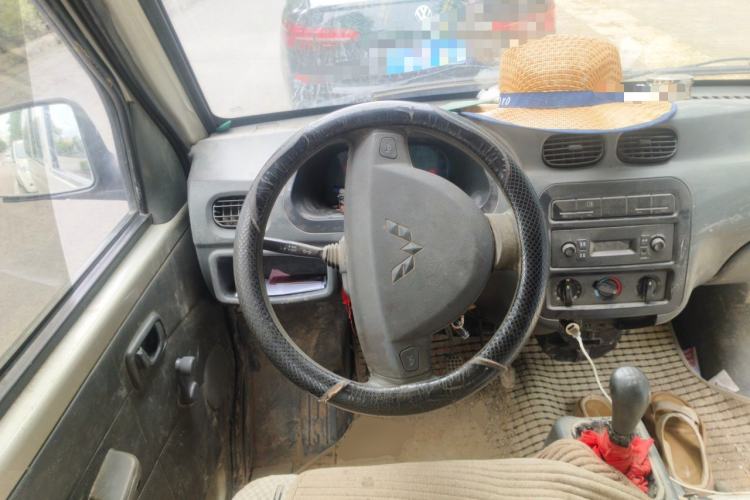 Used Wuling Zhiguang 2013 1.0L Practical Version Steering Wheel
