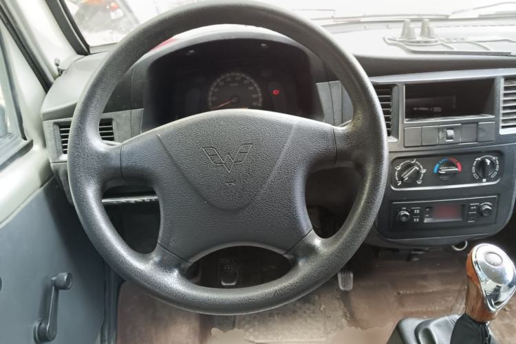 Used Wuling Zhiguang 2013 1.0L Practical Version Steering Wheel