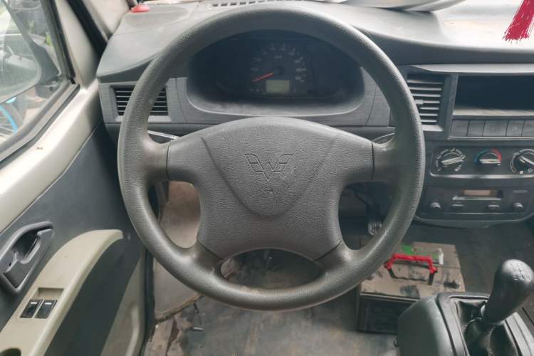 Used Wuling Zhiguang 2013 1.0L Practical Version Steering Wheel