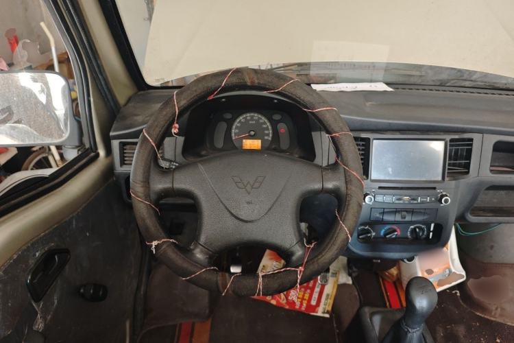 Used Wuling Zhiguang 2013 1.0L Practical Version Steering Wheel