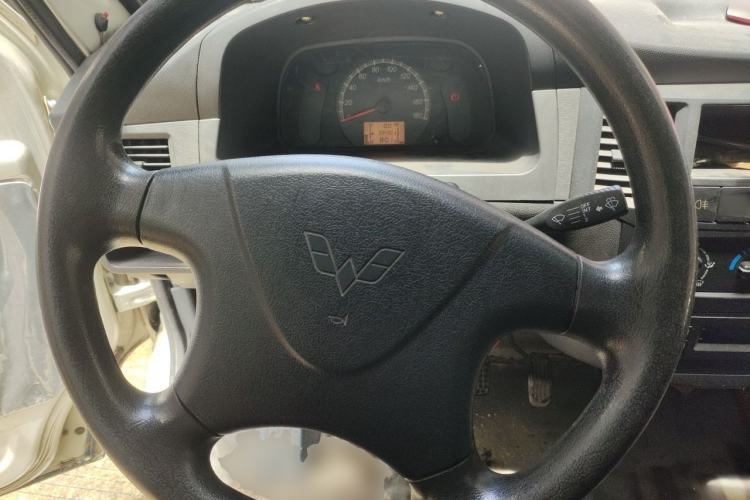 Used Wuling Zhiguang 2013 1.0L Practical Version Steering Wheel