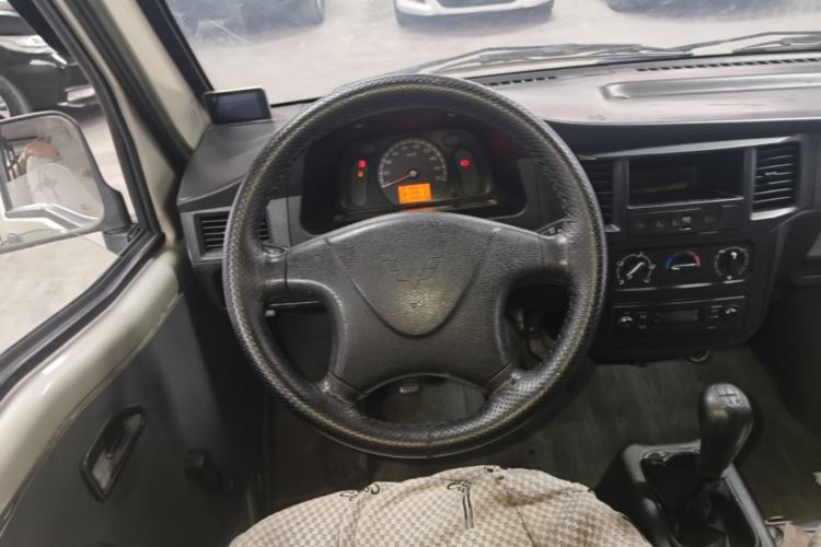 Used Wuling Zhiguang 2013 1.0L Practical Version Steering Wheel