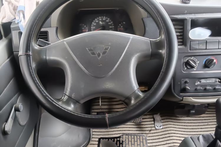 Used Wuling Zhiguang 2013 1.0L Practical Version Steering Wheel