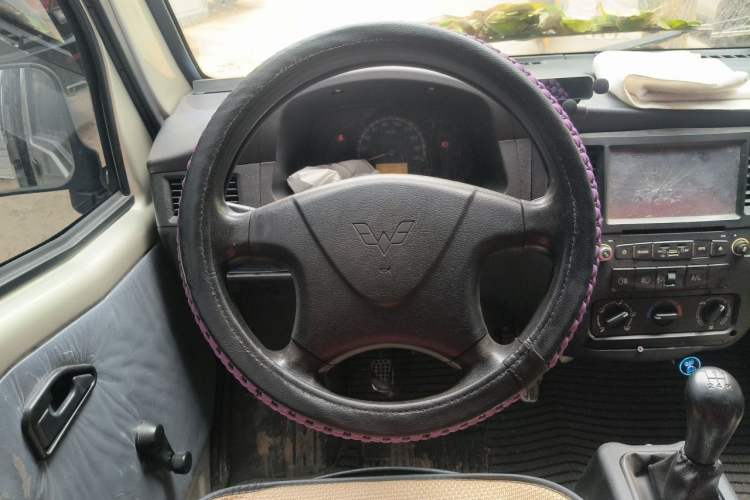 Used Wuling Zhiguang 2013 1.0L Practical Version Steering Wheel