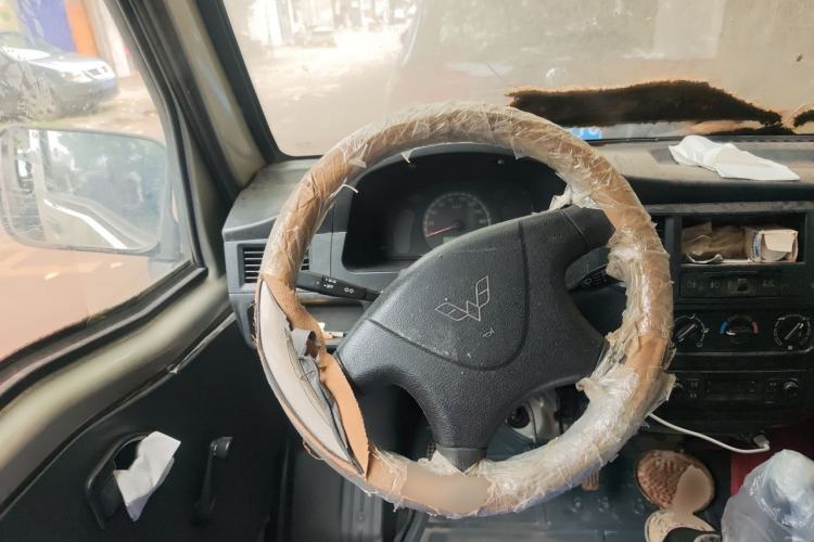 Used Wuling Zhiguang 2013 1.0L Practical Version Steering Wheel