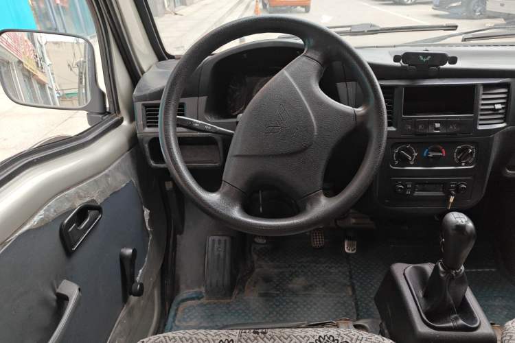 Used Wuling Zhiguang 2013 1.0L Practical Version Steering Wheel