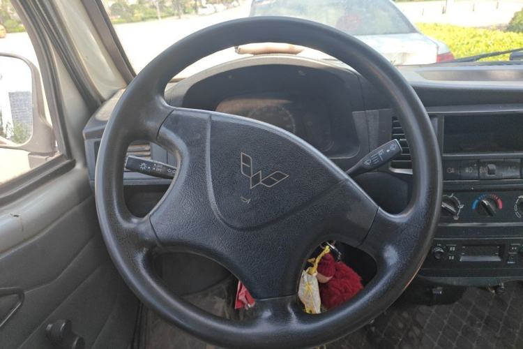 Used Wuling Zhiguang 2013 1.0L Practical Version Steering Wheel