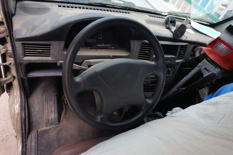 Used Wuling Zhiguang 2013 1.0L Practical Version Steering Wheel
