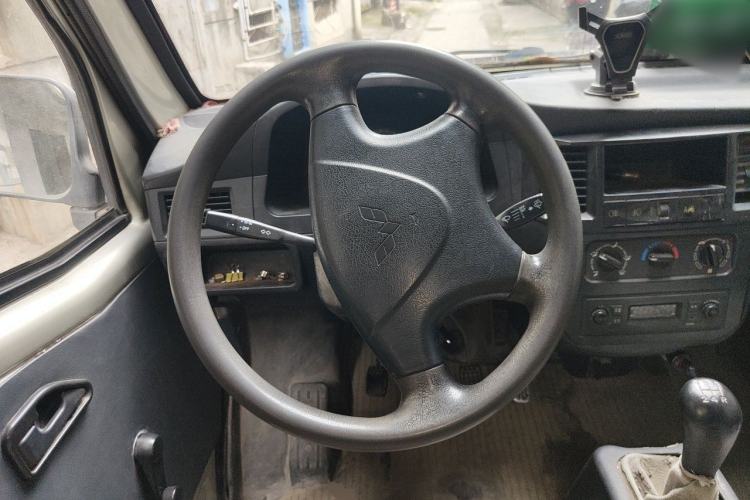 Used Wuling Zhiguang 2013 1.0L Practical Version Steering Wheel
