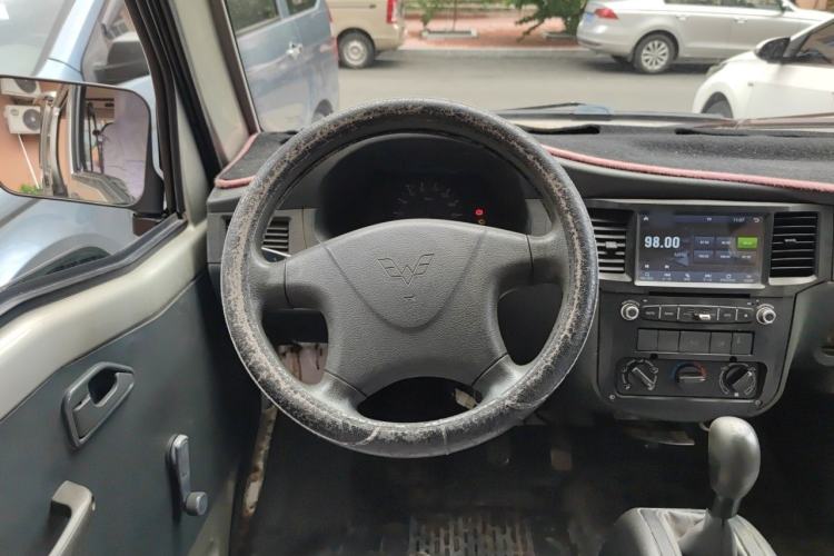 Used Wuling Zhiguang 2013 1.0L Practical Version Steering Wheel