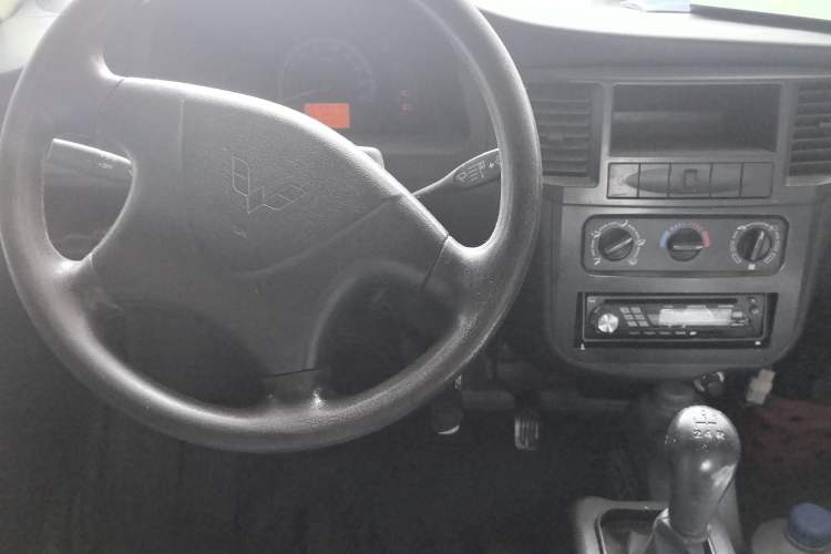 Used Wuling Zhiguang 2013 1.0L Practical Version Steering Wheel