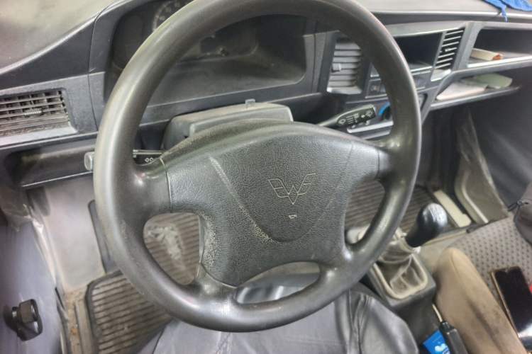Used Wuling Zhiguang 2013 1.0L Practical Version Steering Wheel