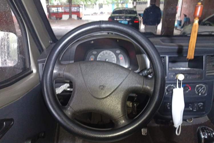 Used Wuling Zhiguang 2013 1.0L Practical Version Steering Wheel