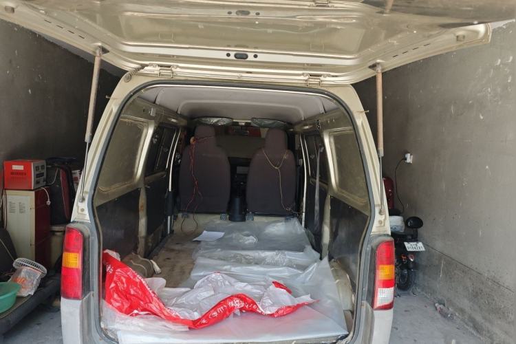 Used Wuling Zhiguang 2013 1.0L Practical Version Trunk
