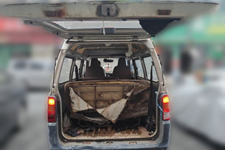 Used Wuling Zhiguang 2013 1.0L Practical Version Trunk