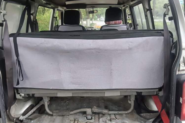 Used Wuling Zhiguang 2013 1.0L Practical Version Trunk