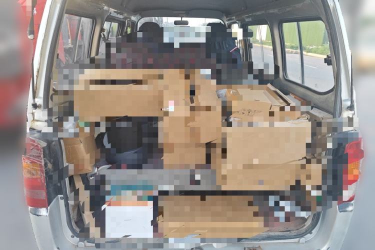 Used Wuling Zhiguang 2013 1.0L Practical Version Trunk