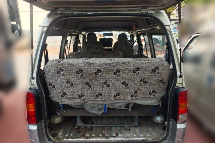 Used Wuling Zhiguang 2013 1.0L Practical Version Trunk