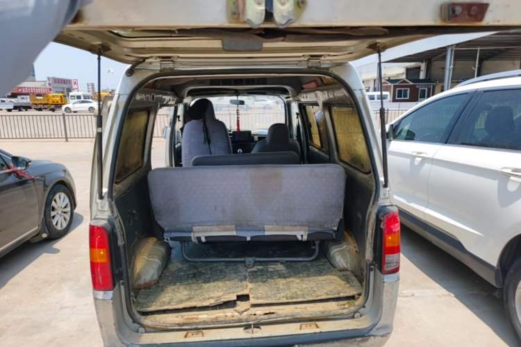 Used Wuling Zhiguang 2013 1.0L Practical Version Trunk