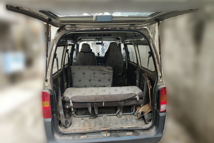 Used Wuling Zhiguang 2013 1.0L Practical Version Trunk