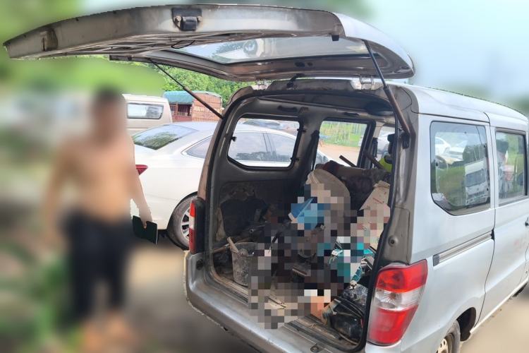 Used Wuling Zhiguang 2013 1.0L Practical Version Trunk