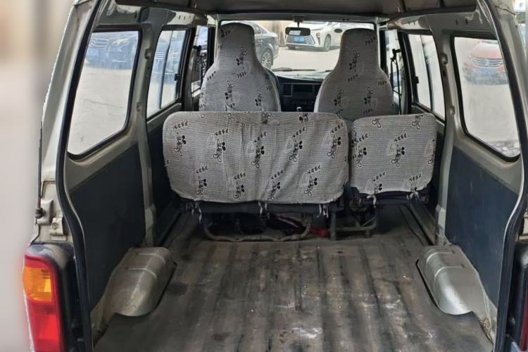 Used Wuling Zhiguang 2013 1.0L Practical Version Trunk