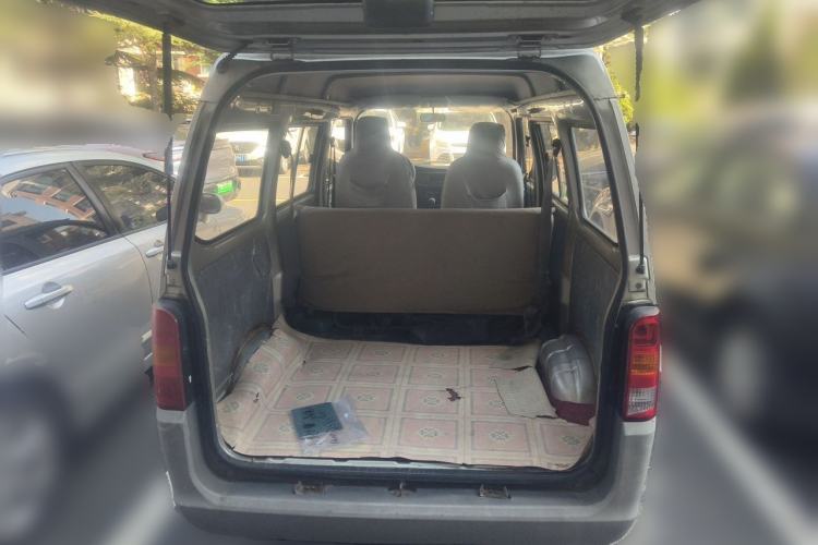 Used Wuling Zhiguang 2013 1.0L Practical Version Trunk