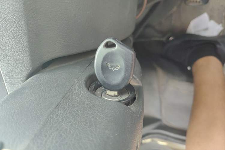 Used Wuling Zhiguang 2013 1.0L Practical Version Vehicle Key
