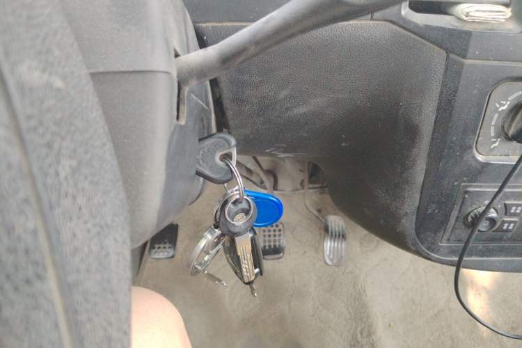 Used Wuling Zhiguang 2013 1.0L Practical Version Vehicle Key