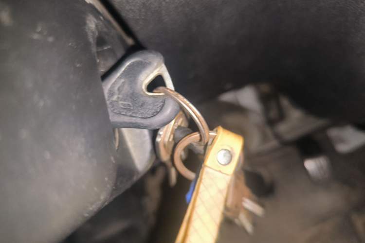 Used Wuling Zhiguang 2013 1.0L Practical Version Vehicle Key