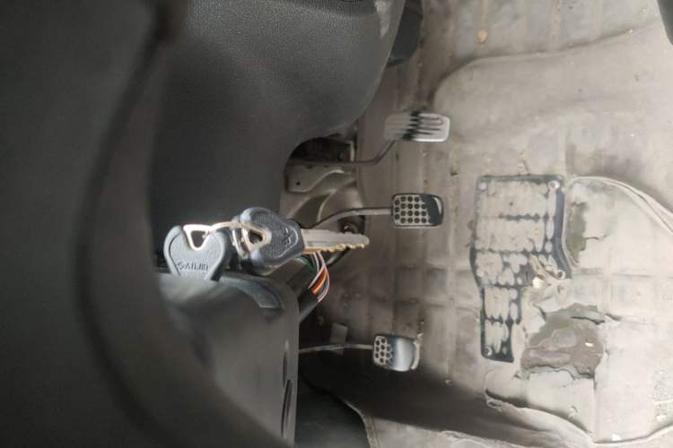Used Wuling Zhiguang 2013 1.0L Practical Version Vehicle Key