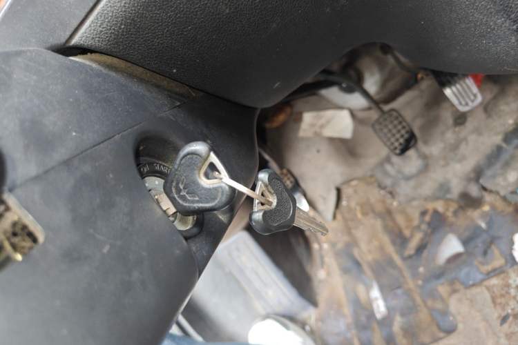 Used Wuling Zhiguang 2013 1.0L Practical Version Vehicle Key