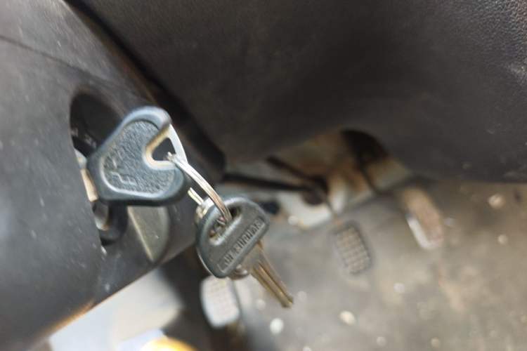 Used Wuling Zhiguang 2013 1.0L Practical Version Vehicle Key