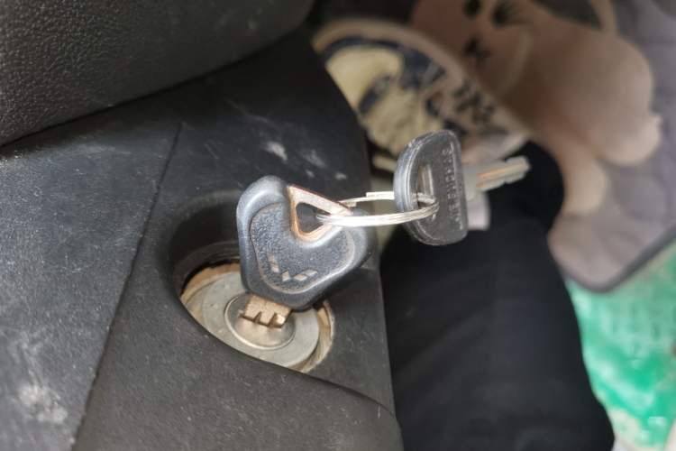 Used Wuling Zhiguang 2013 1.0L Practical Version Vehicle Key